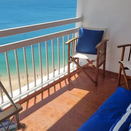 Sun&sea - Beachfront Apartment! アパート *