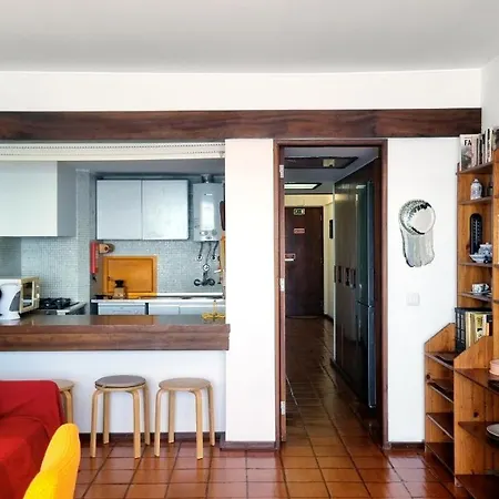Sun&sea - Beachfront Apartment!