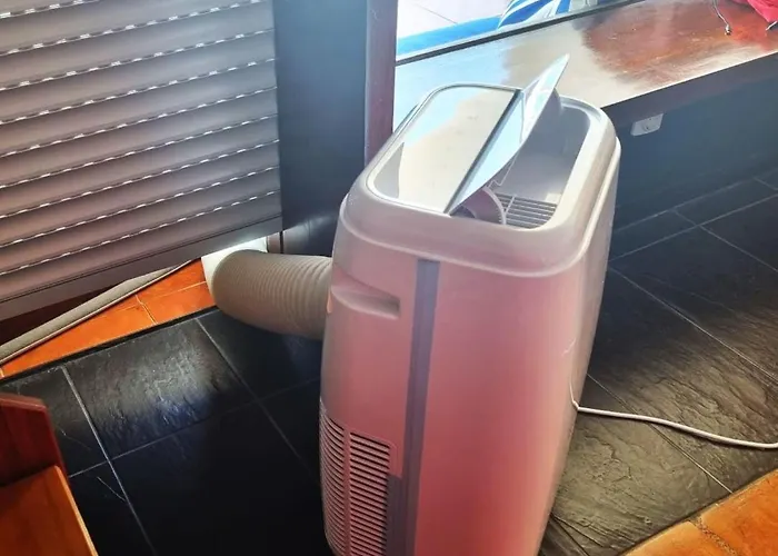 Sun&sea - Beachfront Apartment! * Sesimbra